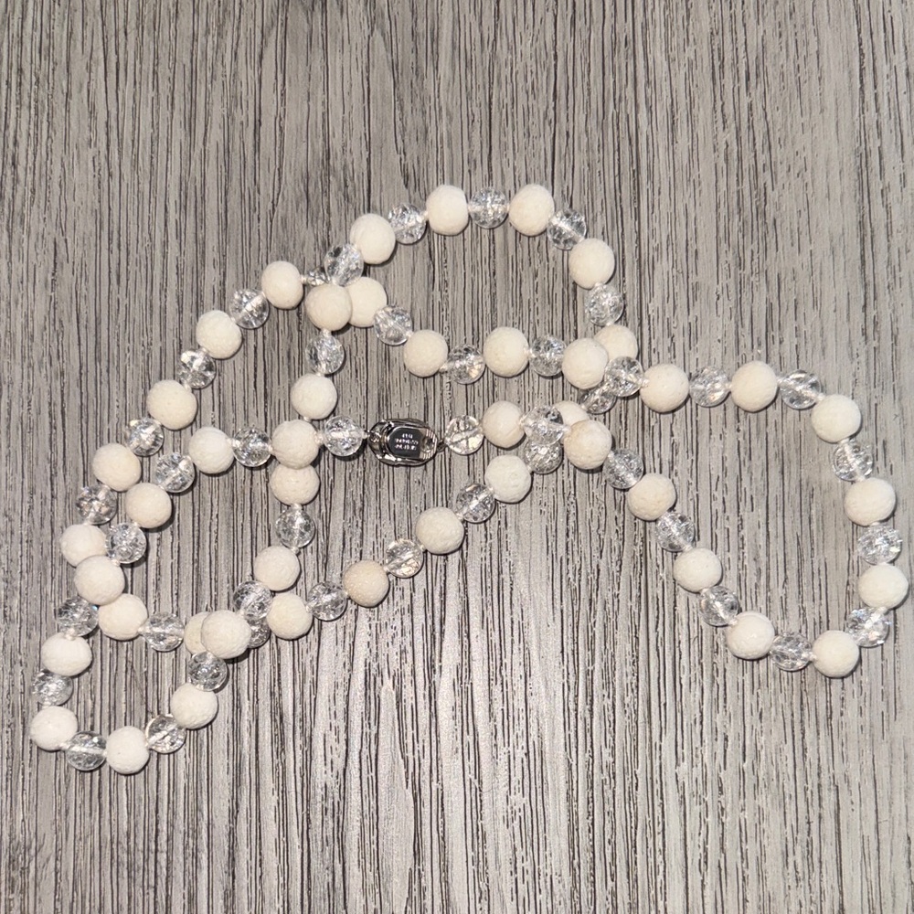 Silver Top Elegant White and Silver Beaded Necklace